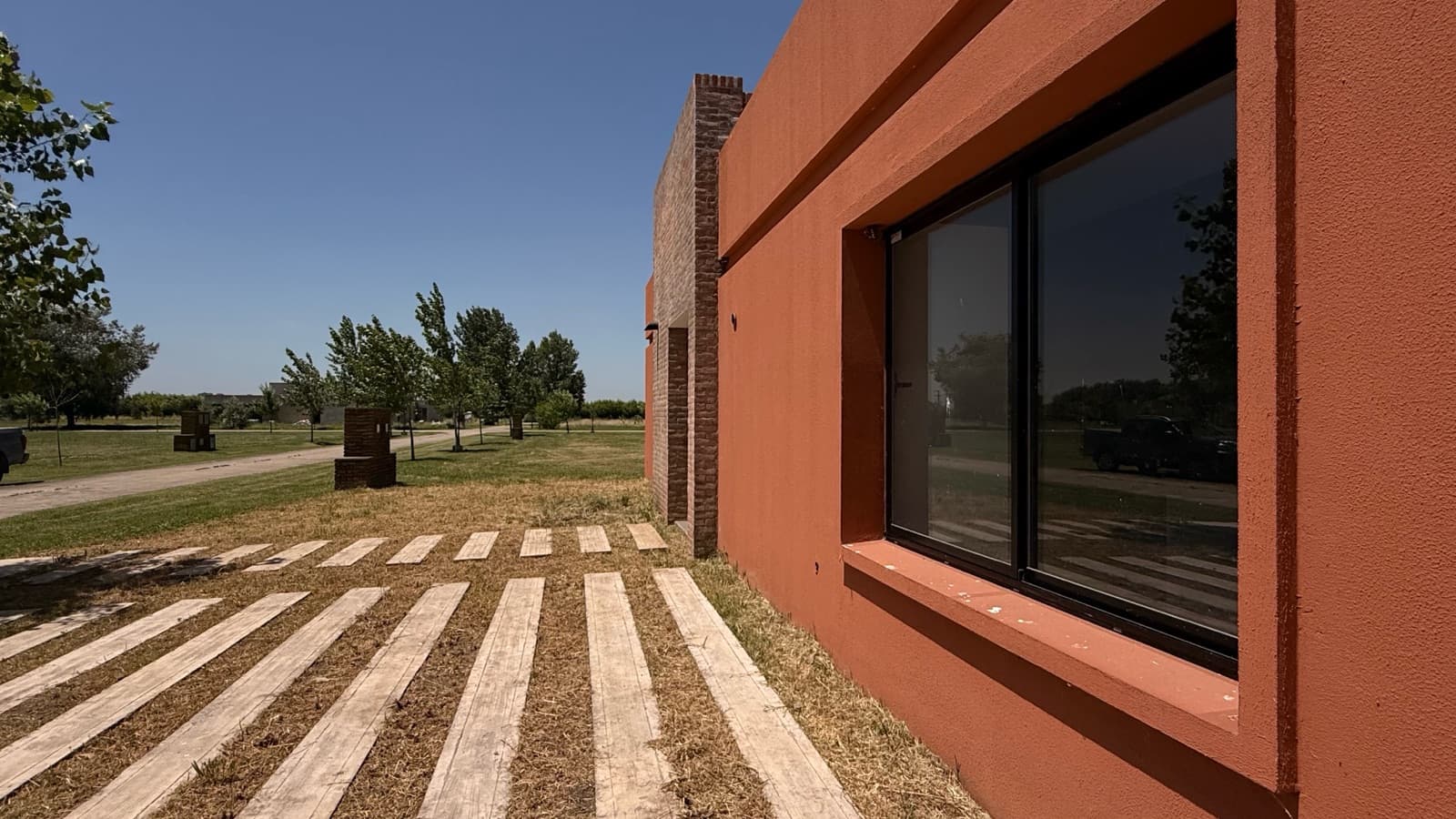 Brand-new house in the heart of La Federala, where greenery and tranquility take center stage