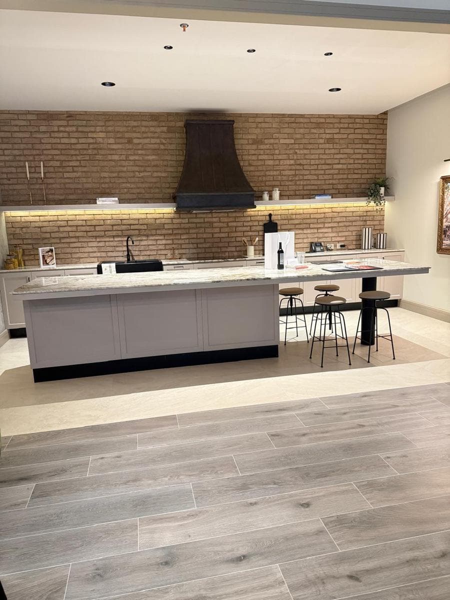APARTMENT FOR RENT IN TORRE WEST