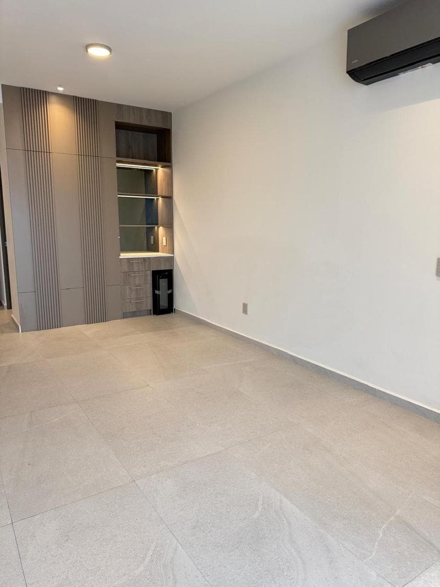 APARTMENT FOR RENT IN TORRE WEST