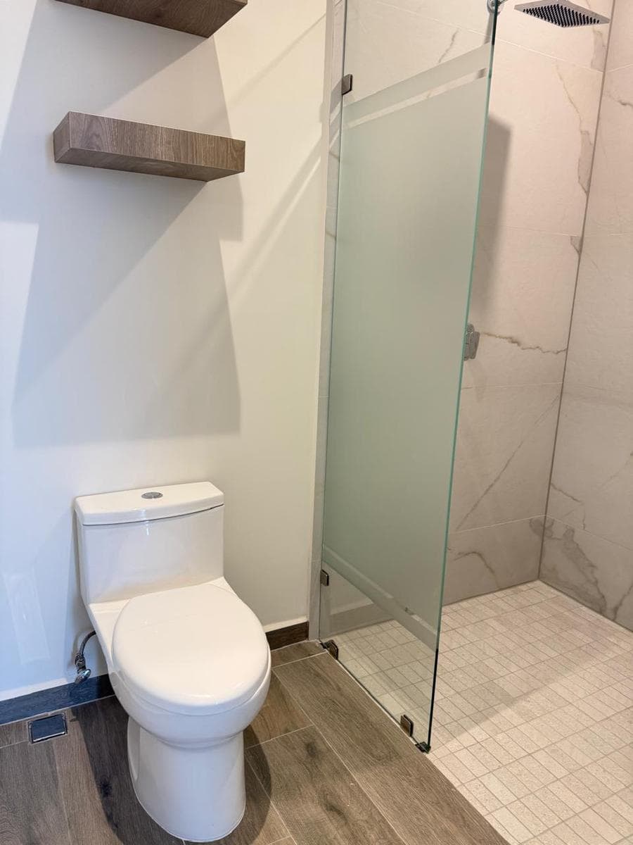 APARTMENT FOR RENT IN TORRE WEST