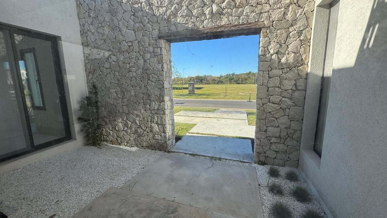 House for Sale in La Laguna, Santa Ana, Villanueva