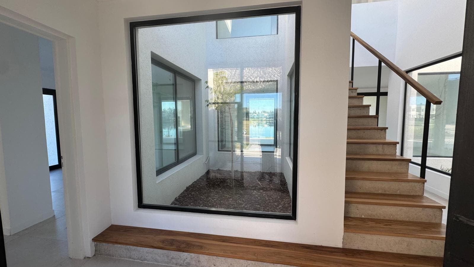 House for Sale in La Laguna, Santa Ana, Villanueva