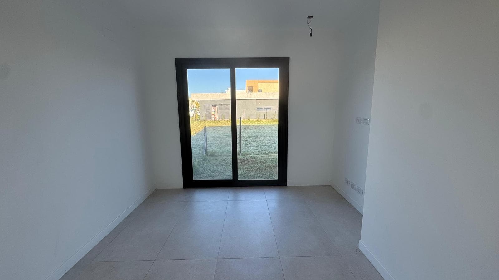 House for Sale in La Laguna, Santa Ana, Villanueva