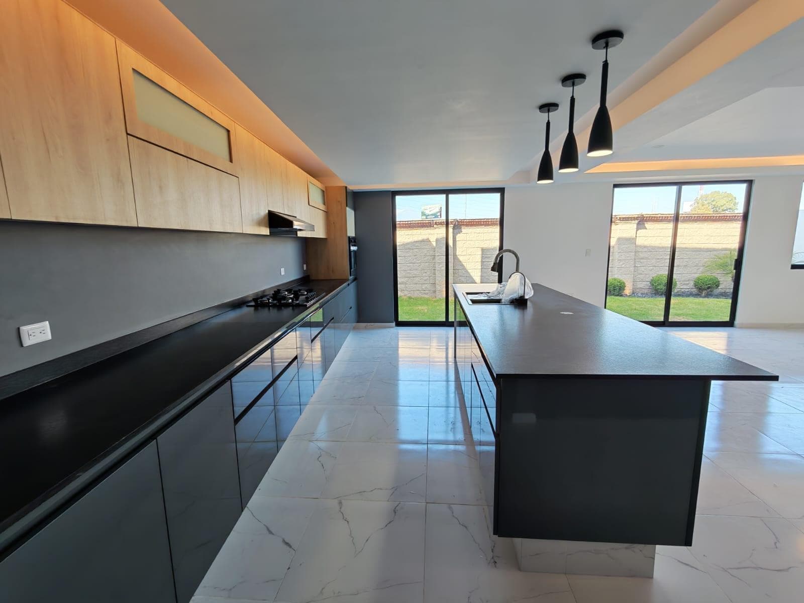 BEAUTIFUL HOME FOR SALE IN PARQUE SANTIAGO, LOMAS DE ANGELOPOLIS, PUEBLA