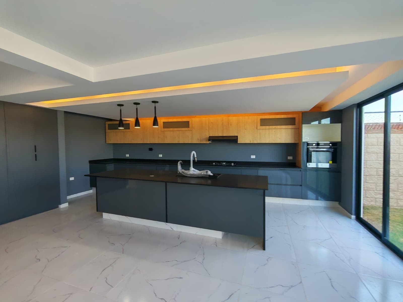 BEAUTIFUL HOME FOR SALE IN PARQUE SANTIAGO, LOMAS DE ANGELOPOLIS, PUEBLA