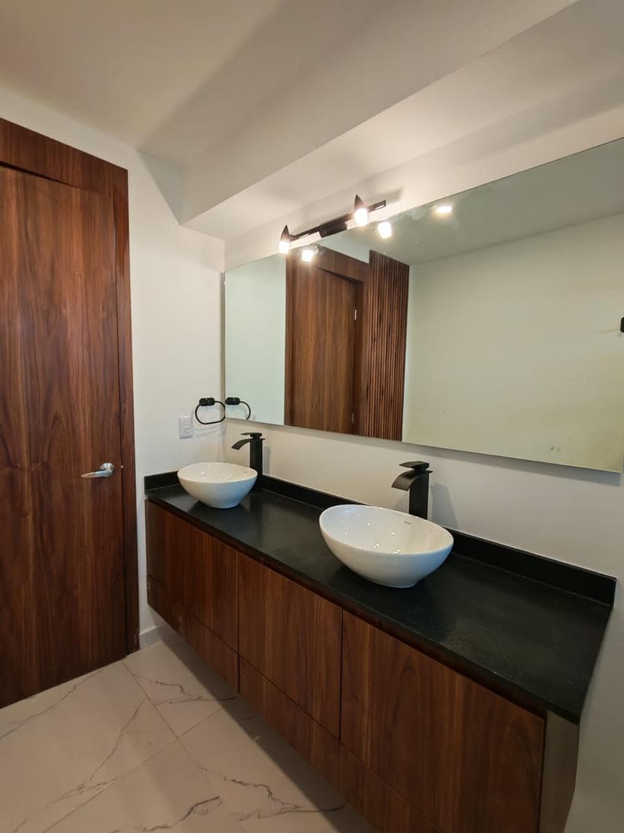 BEAUTIFUL HOME FOR SALE IN PARQUE SANTIAGO, LOMAS DE ANGELOPOLIS, PUEBLA