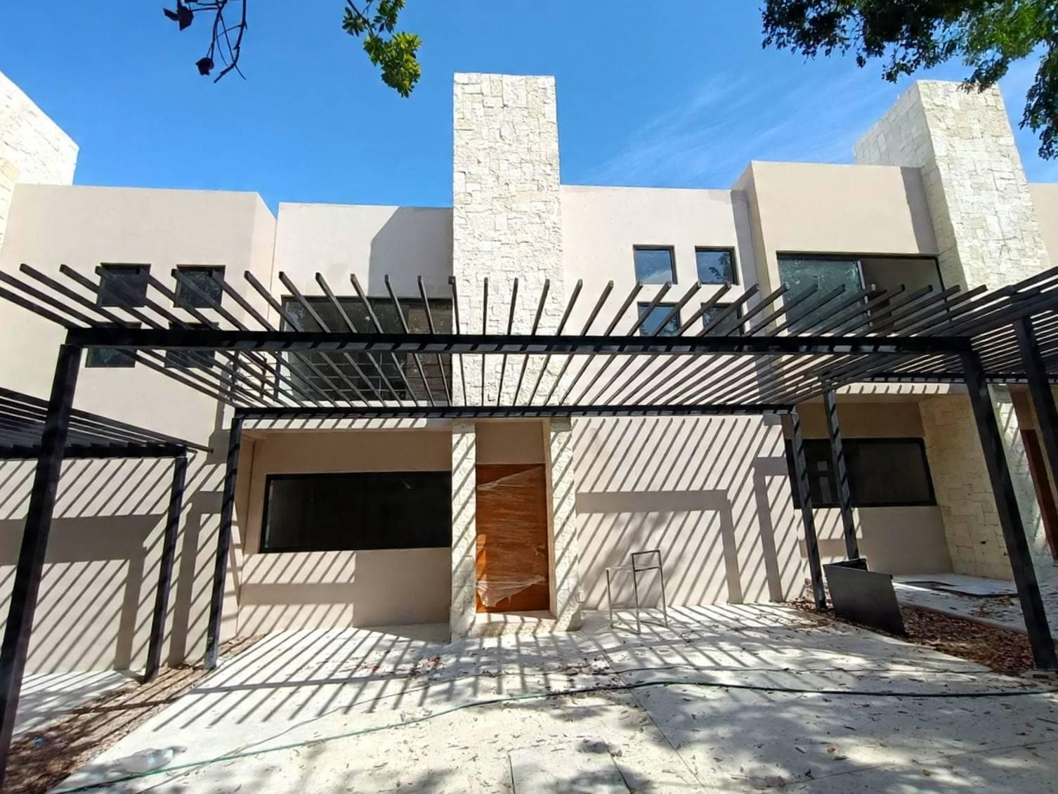 Luxury 3-Bedroom Homes for Sale with Private Pools – South Playa del Carmen