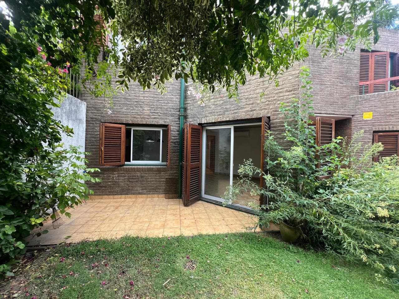 House for Sale in Adrogue
