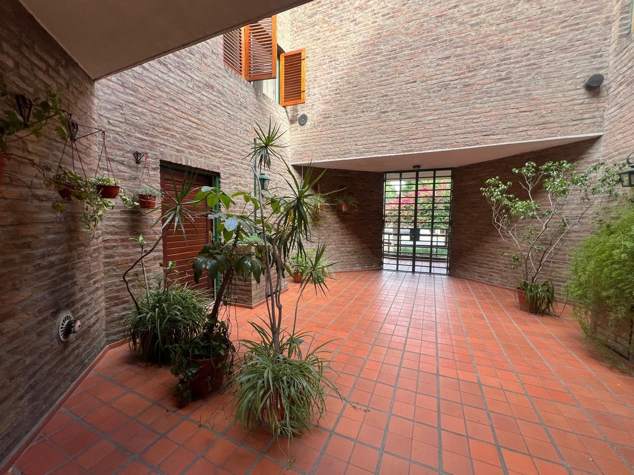 House for Sale in Adrogue