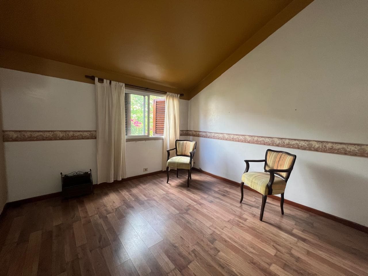 House for Sale in Adrogue