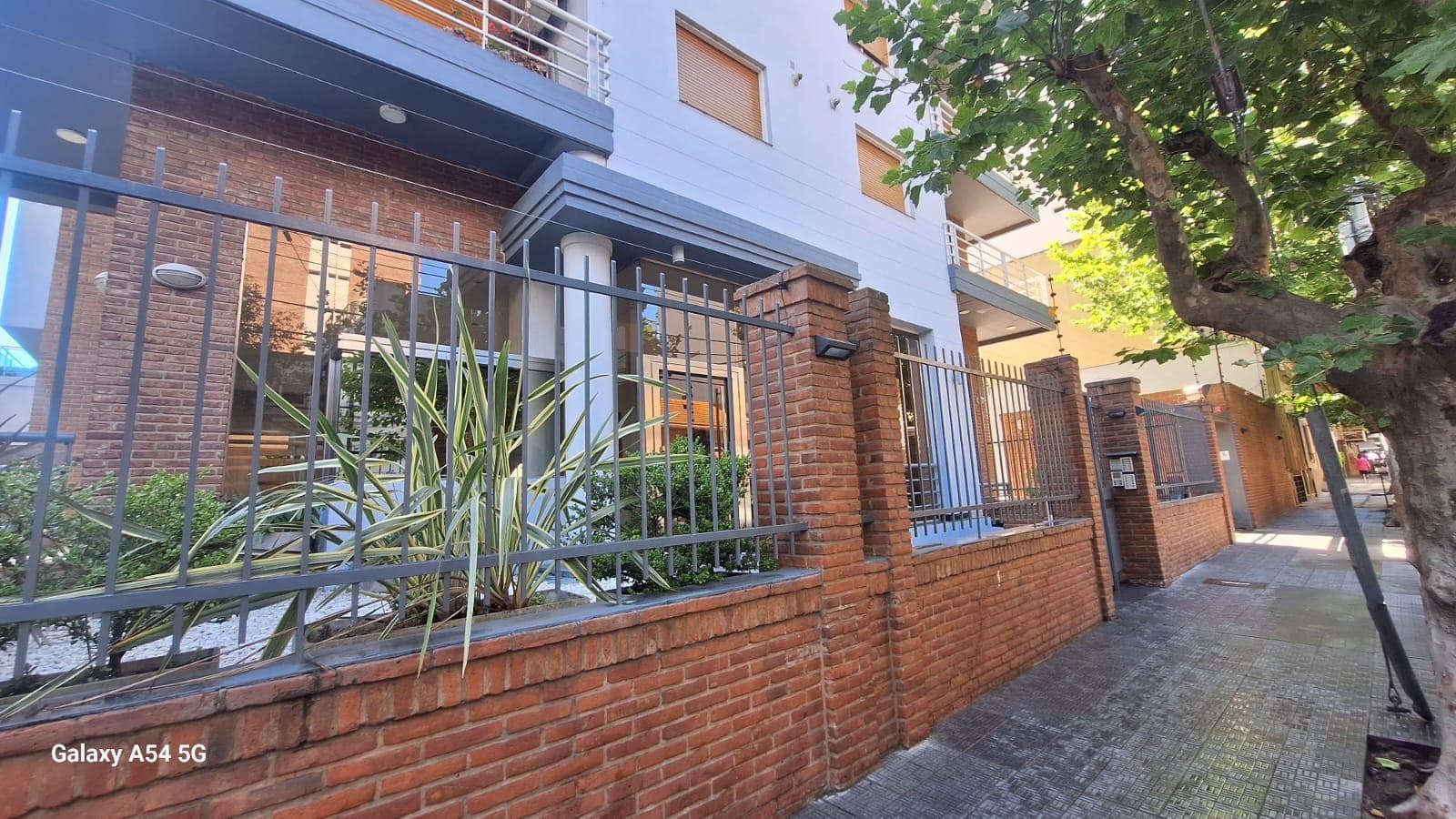 3-Bedroom Apartment for Sale with Garage in Downtown Quilmes - Financing Available