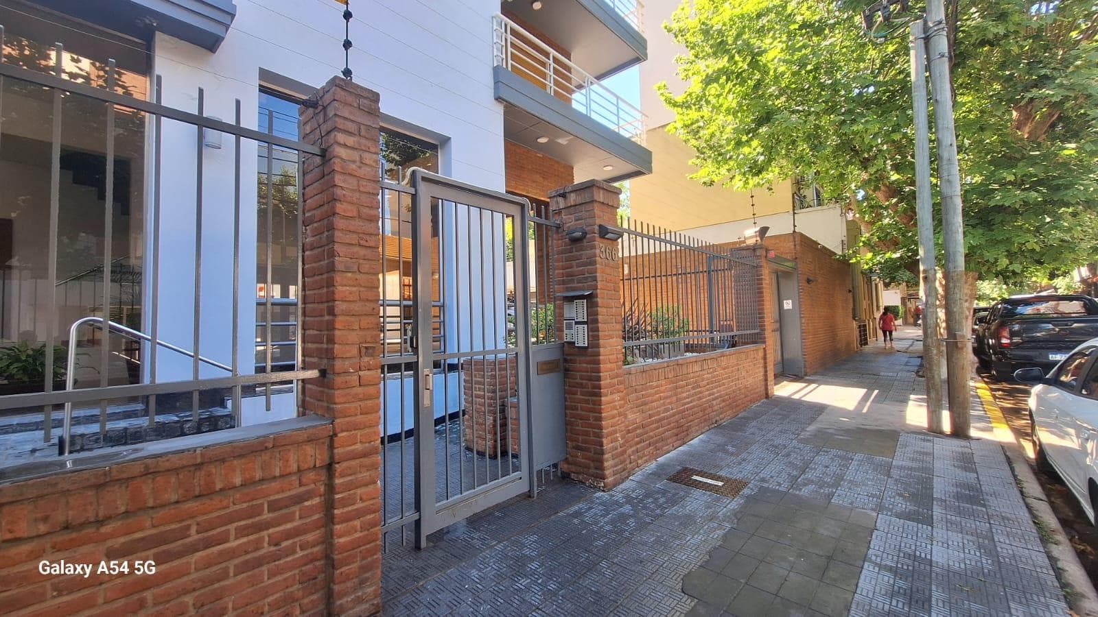 3-Bedroom Apartment for Sale with Garage in Downtown Quilmes - Financing Available