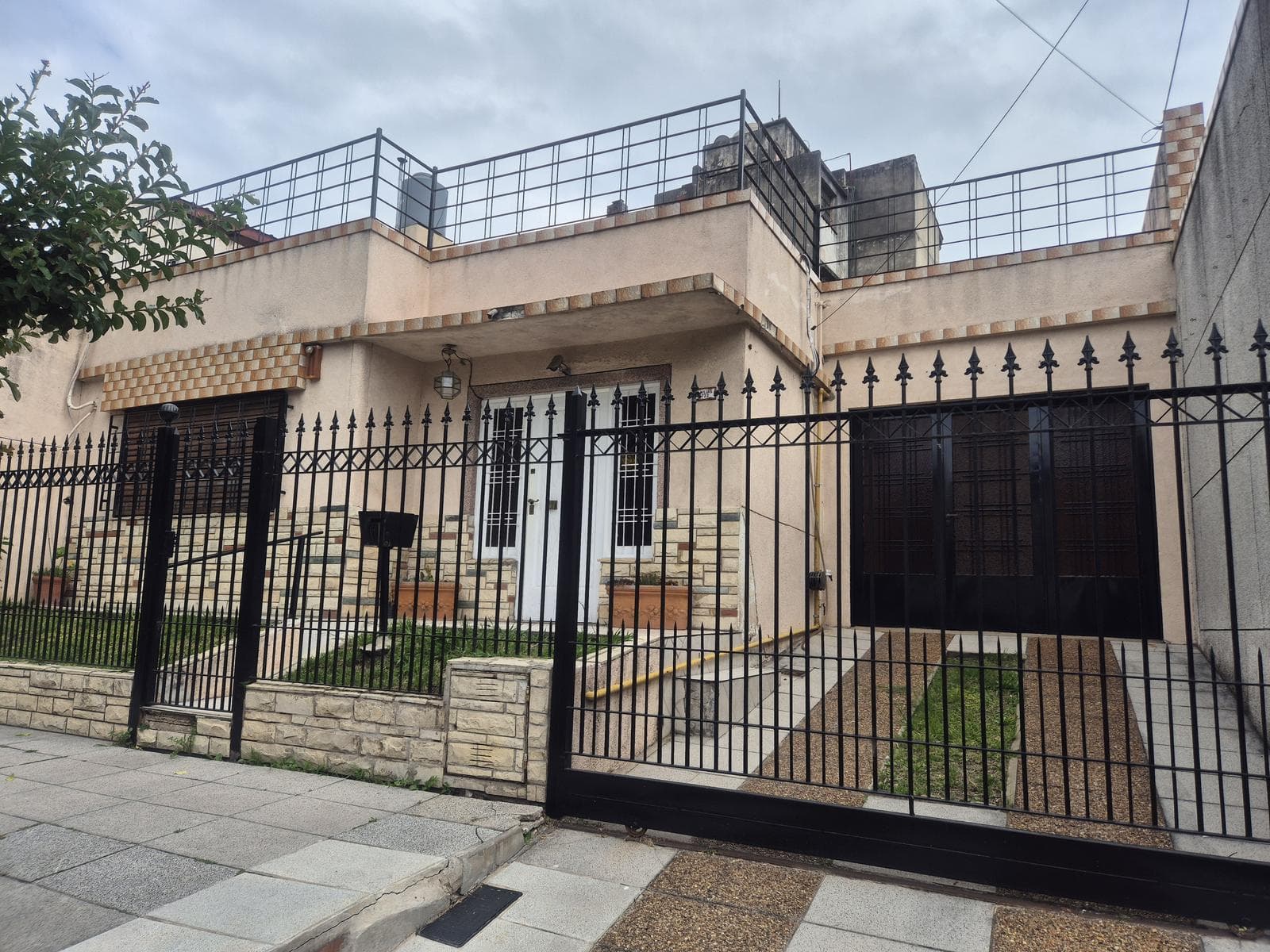 Reserved—Financing Available! Opportunity: House for Sale in Villa Ballester—3 rooms on the ground floor, 4 blocks from the station