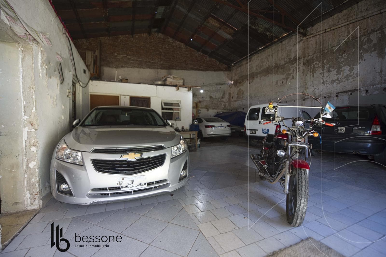 Warehouse in Villa Primera