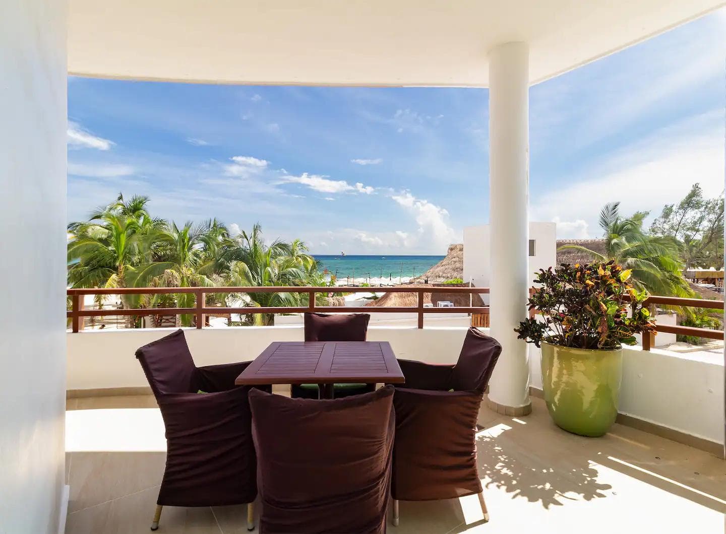 Casa del Mar—2-Bedroom Oceanfront Condo for Sale with a Pool and Views of the Caribbean
