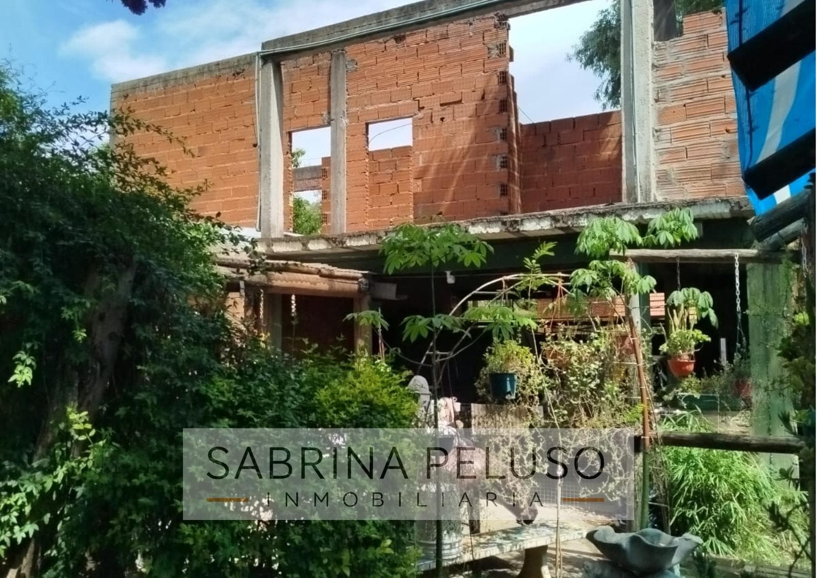 Casa en V.Zapiola