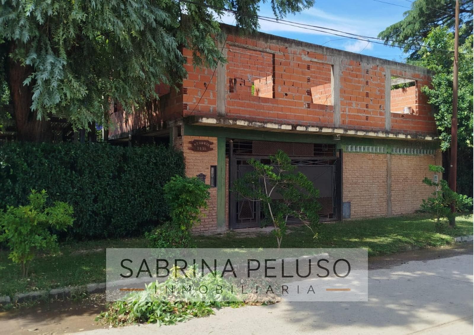 House in V. Zapiola