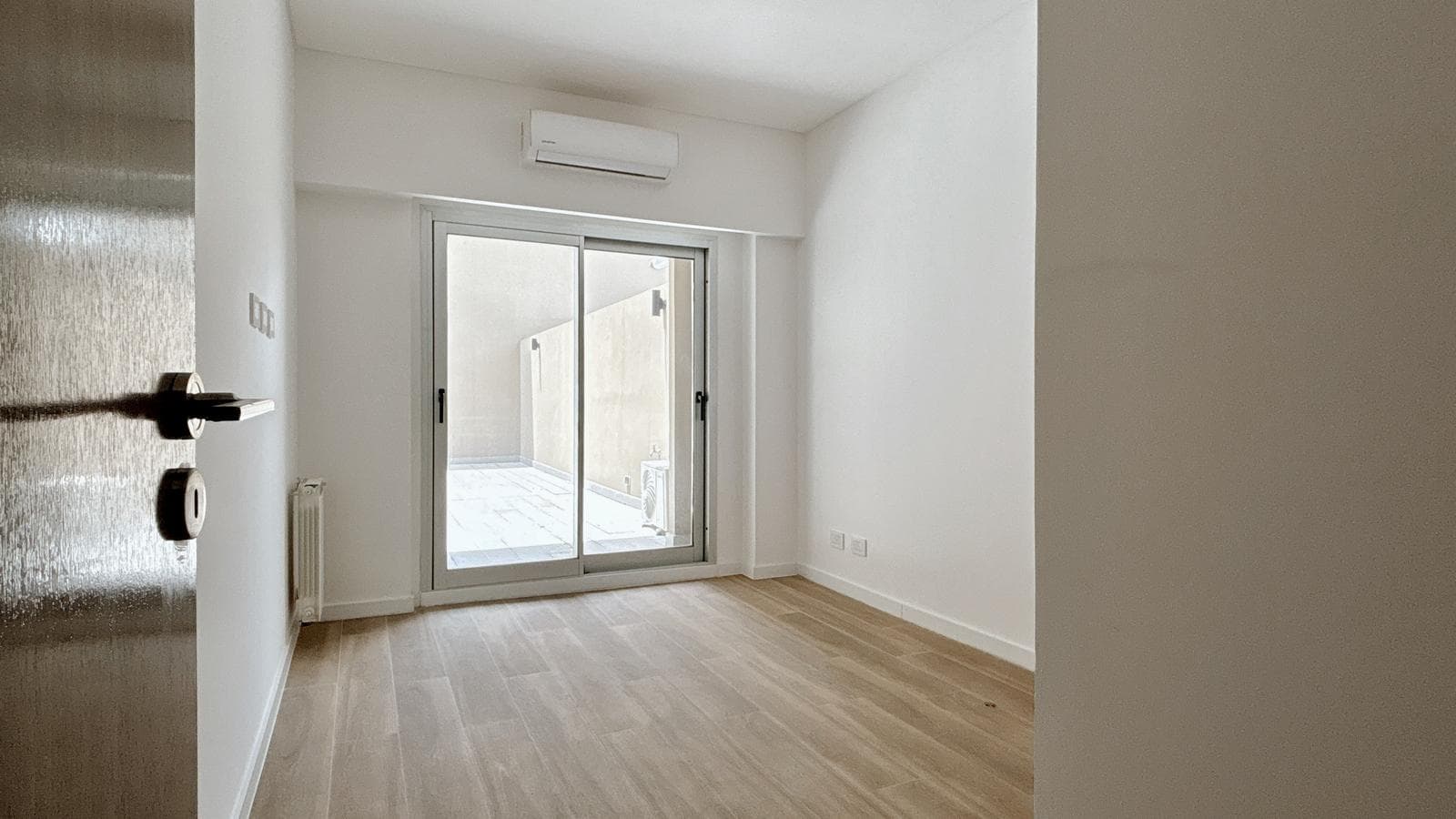 Brand-new 2-bedroom apartment with a huge patio in Nuñez