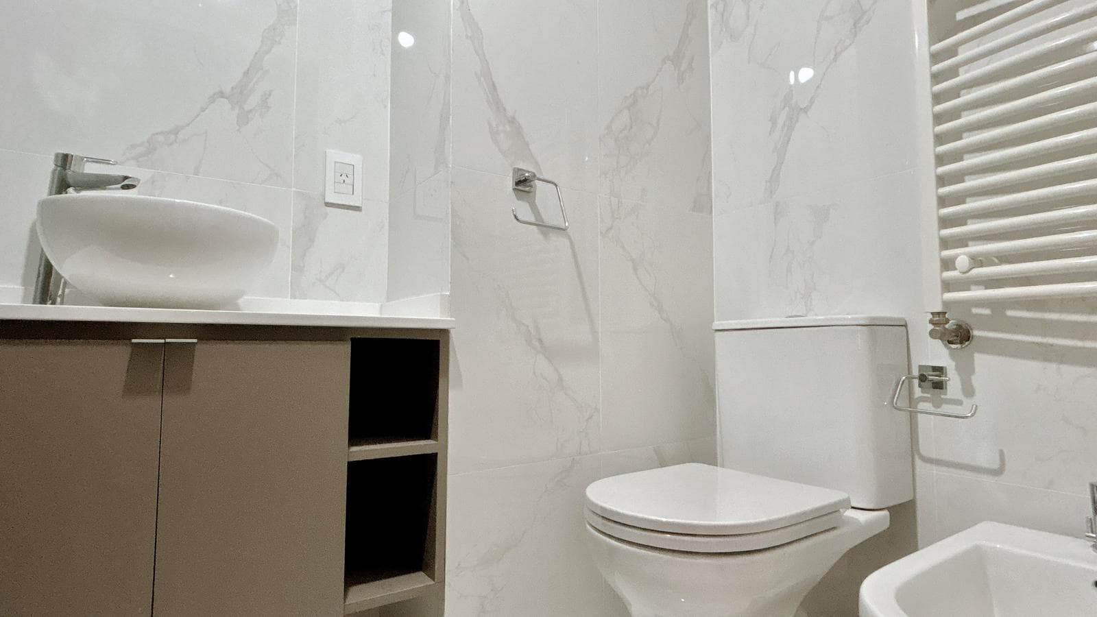 Brand-new 2-bedroom apartment with a huge patio in Nuñez