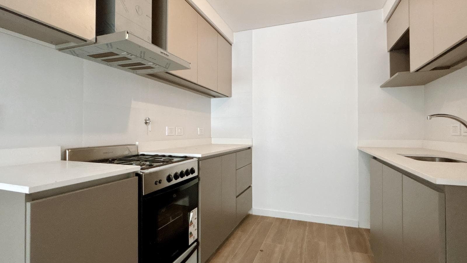 Brand-new 2-bedroom apartment with a huge patio in Nuñez