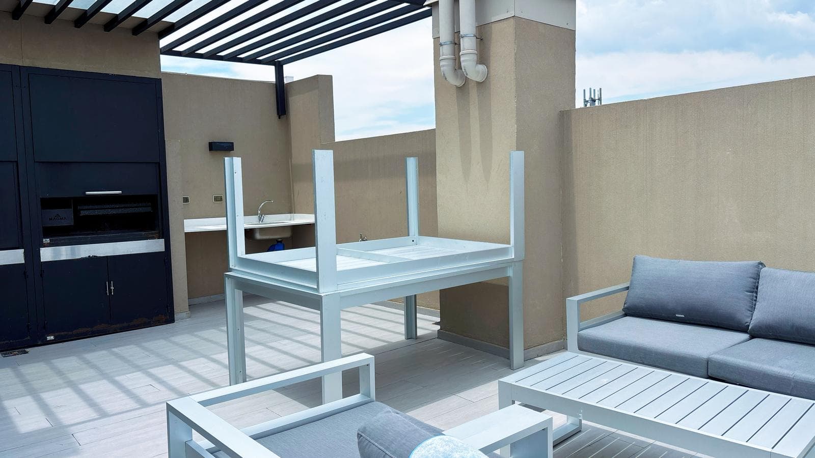 Brand-new 2-bedroom apartment with a huge patio in Nuñez
