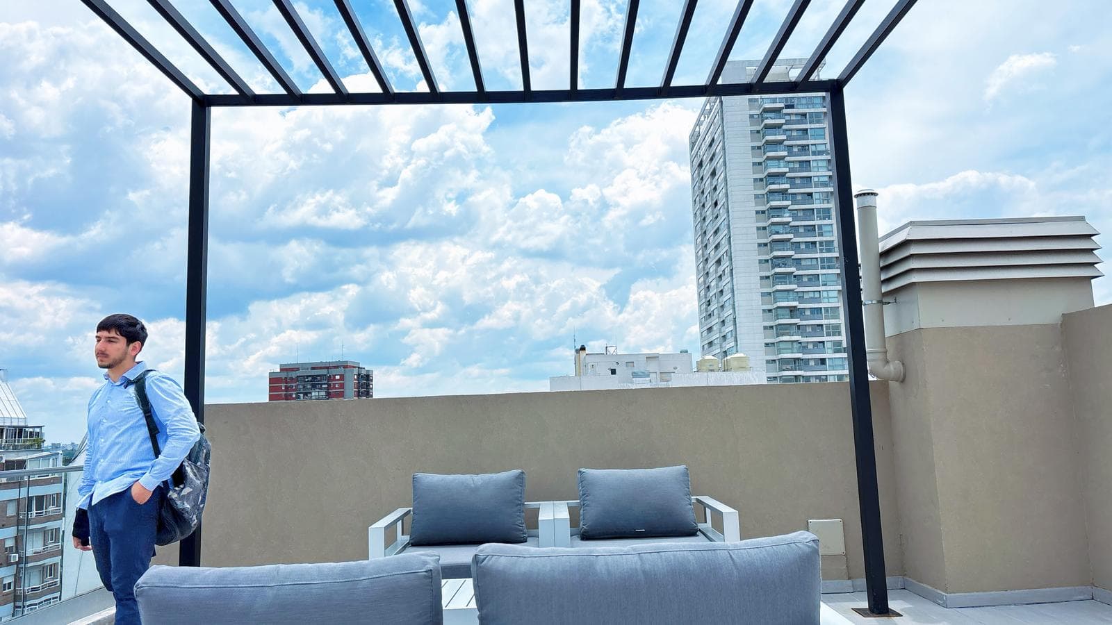 Brand-new 2-bedroom apartment with a huge patio in Nuñez
