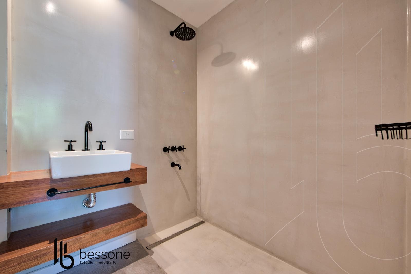 2-Room Apartment with Garage, Brand-New, Parque Luro