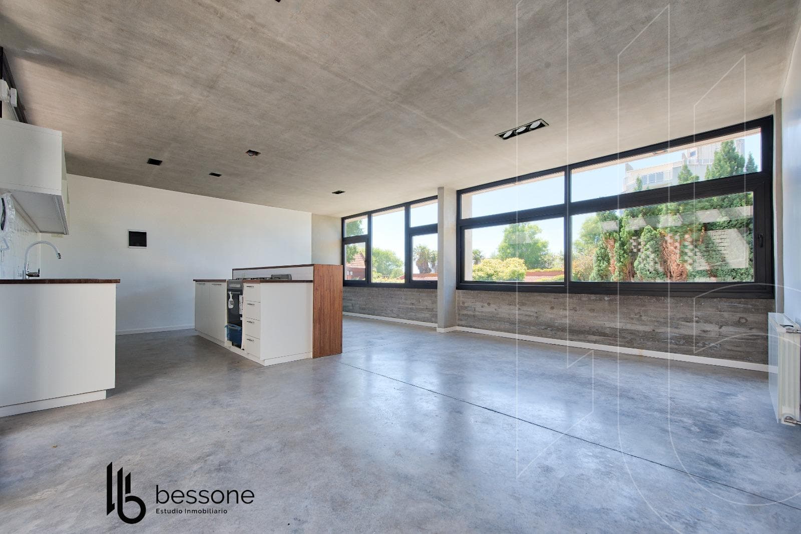 2-Room Apartment with Garage, Brand-New, Parque Luro