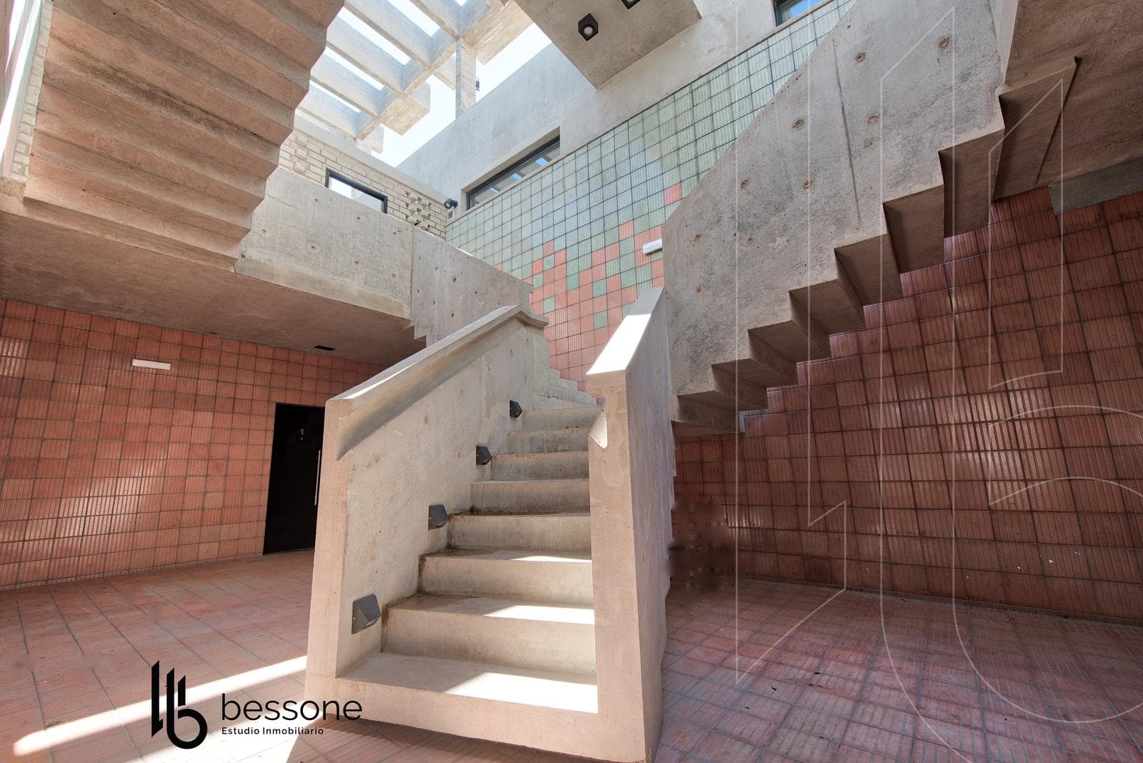 2-Room Apartment with Garage, Brand-New, Parque Luro