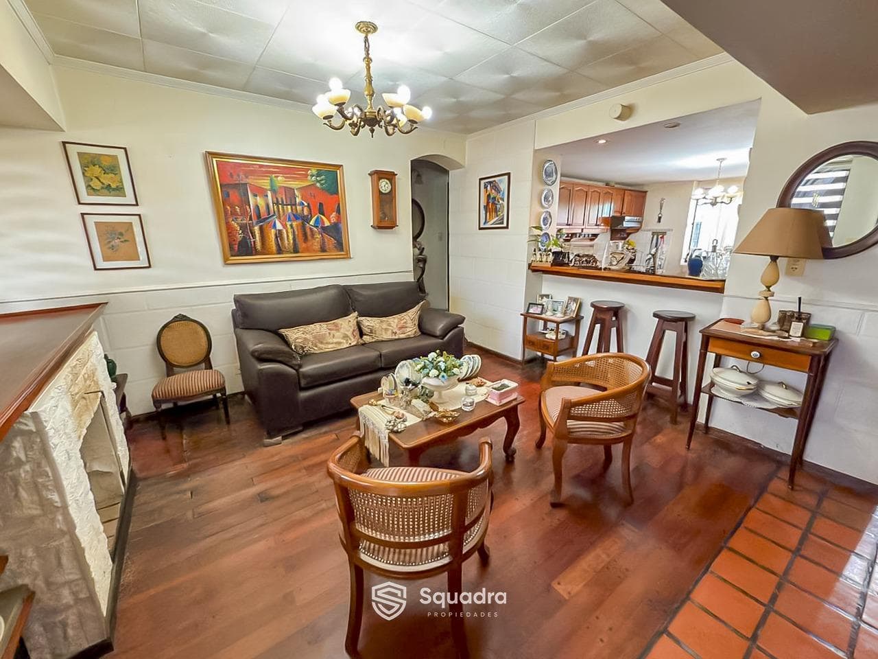 FOR SALE - 3-bedroom house with a pool and barbecue area - Barrio Parque, Rosario.