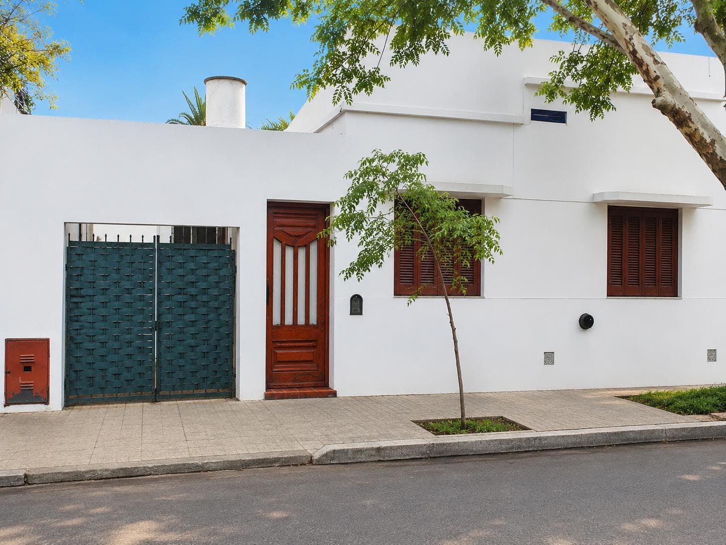 Old House, 3 Rooms, Driveway, Garage, Private Lot, Macrocentro