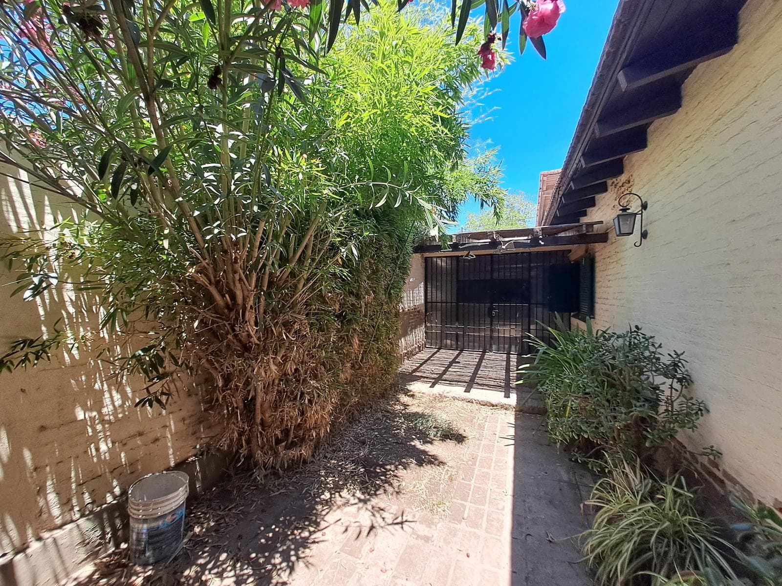 For Sale - Home Eligible for a Mortgage - 3 bedrooms + studio - Dorrego