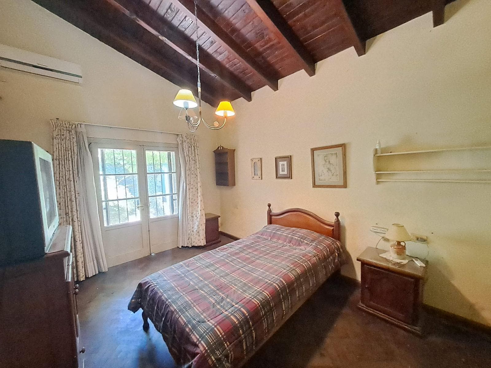 For Sale - Home Eligible for a Mortgage - 3 bedrooms + studio - Dorrego