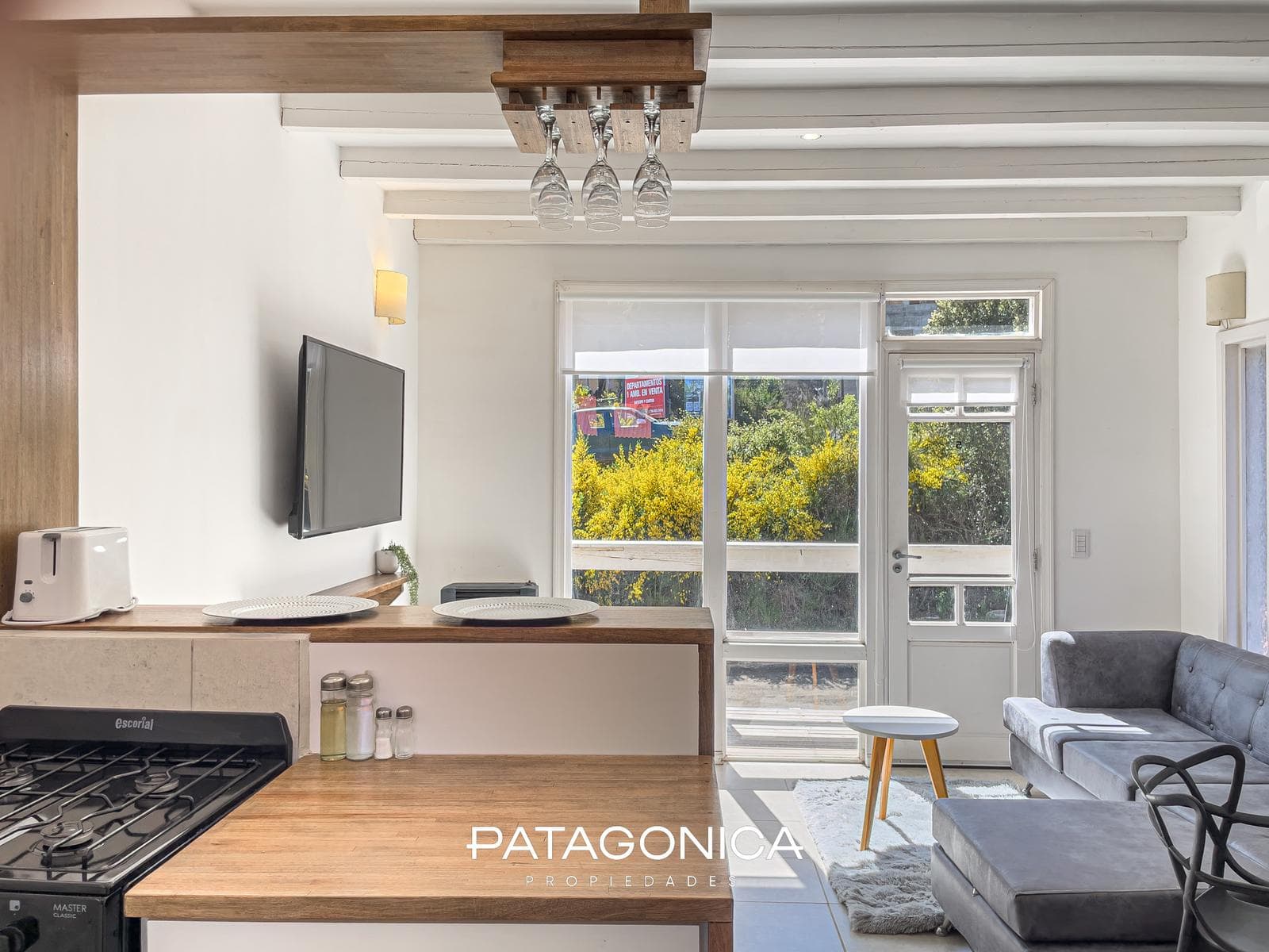 80 m² TRIPLEX FOR SALE, FULLY FURNISHED, DOWNTOWN, VILLA LA ANGOSTURA