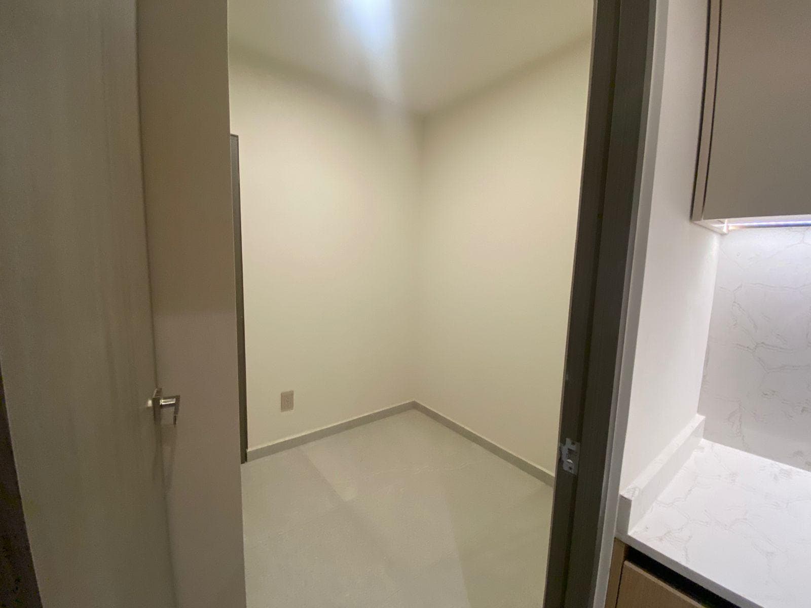 APARTMENT FOR RENT IN TORRE WEST