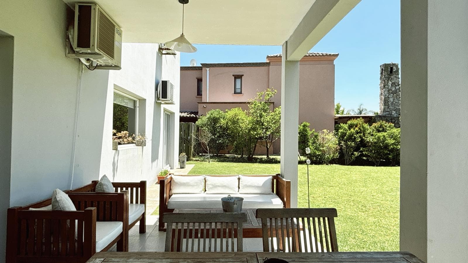 ANNUAL RENTAL: 3-Bedroom House on an Enclosed Lot in San Isidro Labrador