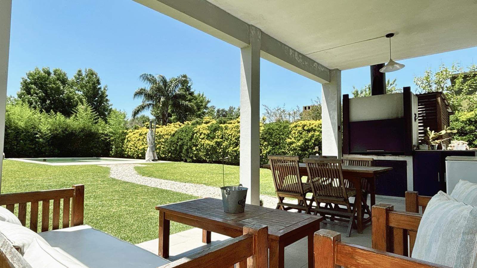 ANNUAL RENTAL: 3-Bedroom House on an Enclosed Lot in San Isidro Labrador
