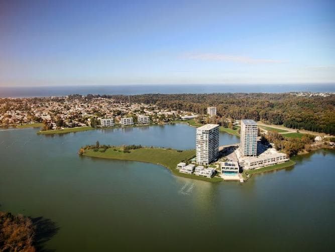 3-Bedroom Apartment for Sale in Carrasco Este