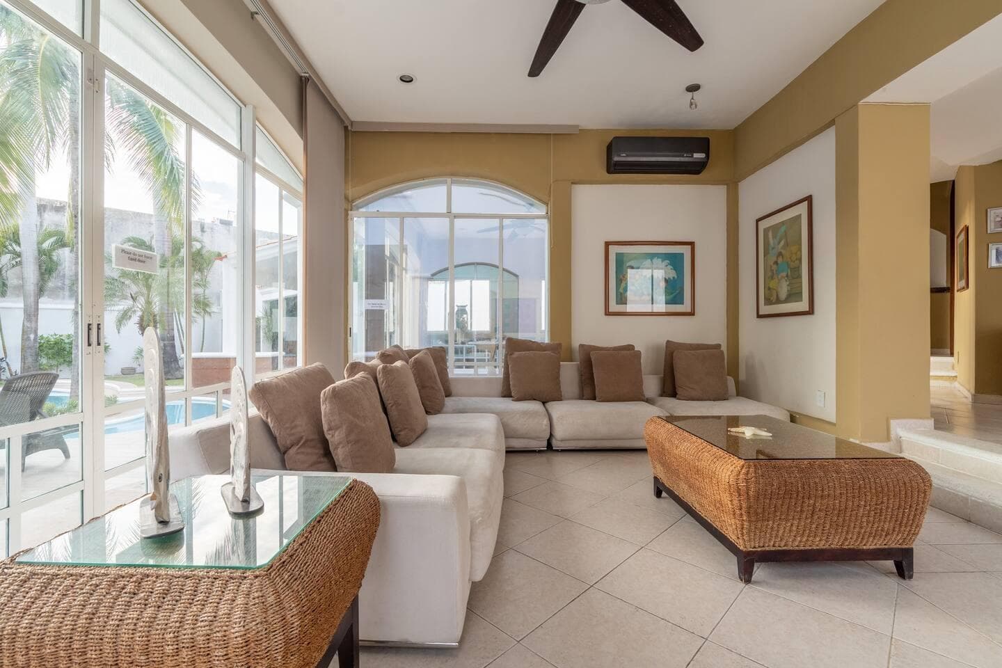 CASA EN VENTA EN CANCUN USO DE SUELO MIXTO ALAMOS II