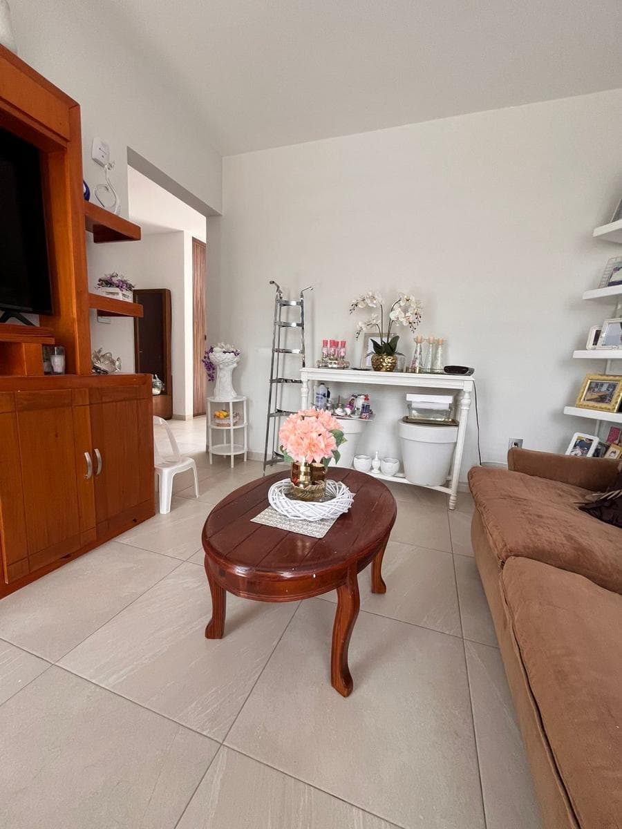 SPACIOUS HOUSE FOR SALE IN REAL DEL BOSQUE, CORREGIDORA, QRO. BEDROOM ON THE GROUND FLOOR. House in a condominium