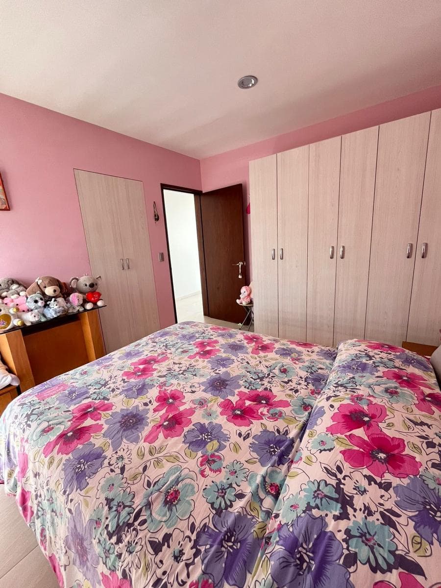 SPACIOUS HOUSE FOR SALE IN REAL DEL BOSQUE, CORREGIDORA, QRO. BEDROOM ON THE GROUND FLOOR. House in a condominium
