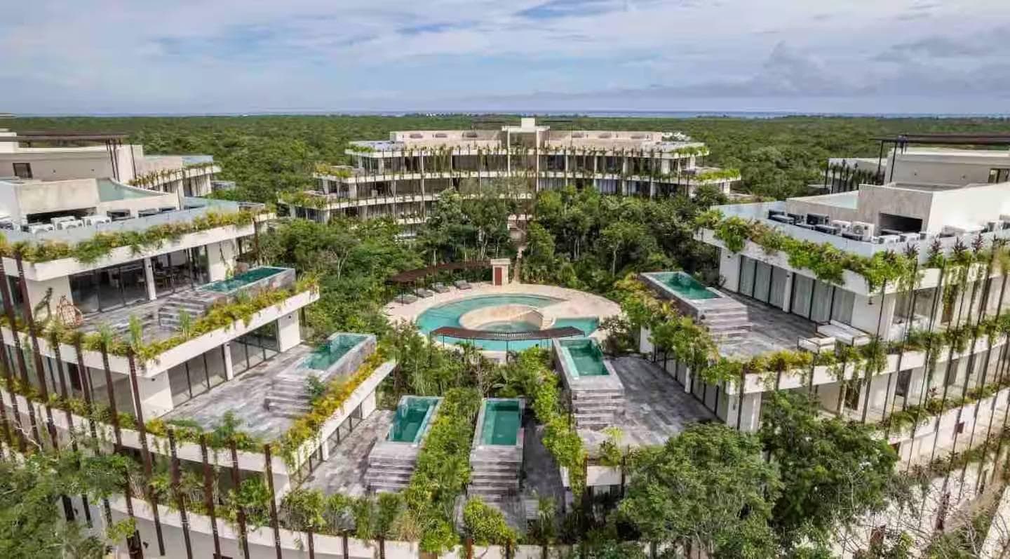 Studio Apartment for Sale in Tulum - Near Kukulkán Avenue - Ideal for Investment