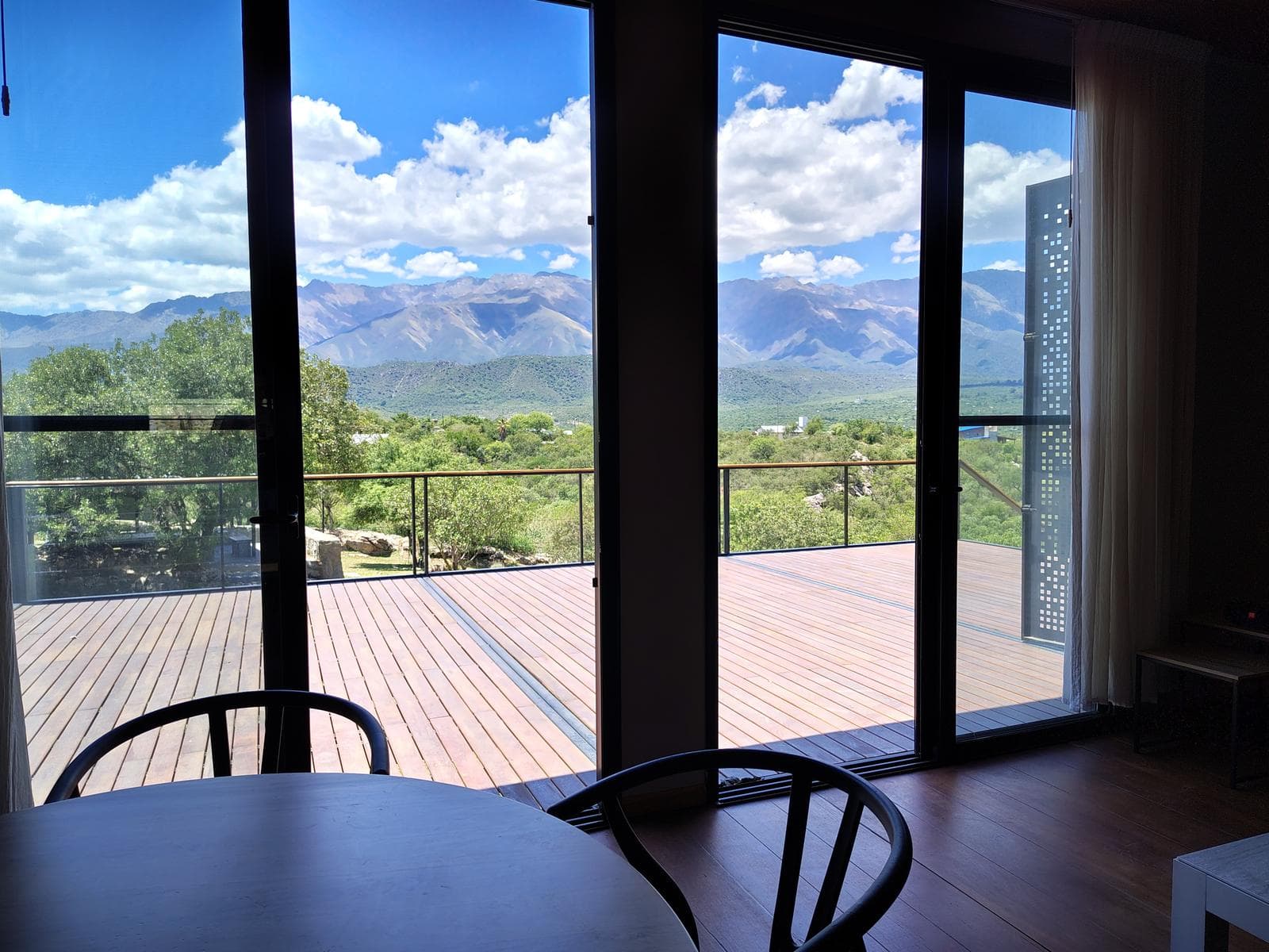 Modern House for Sale with Pool and Panoramic Views of the Mountains, Exclusive Setting | Villa de Las Rosas