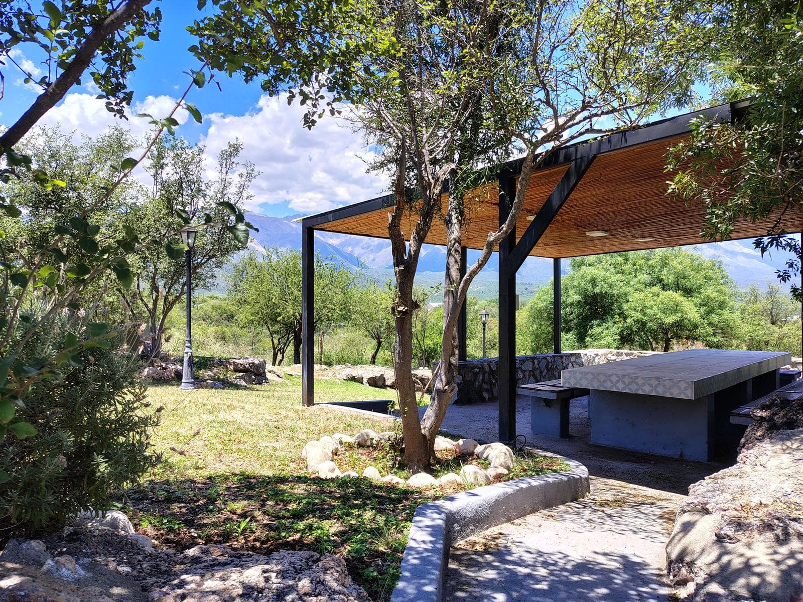 Modern House for Sale with Pool and Panoramic Views of the Mountains, Exclusive Setting | Villa de Las Rosas