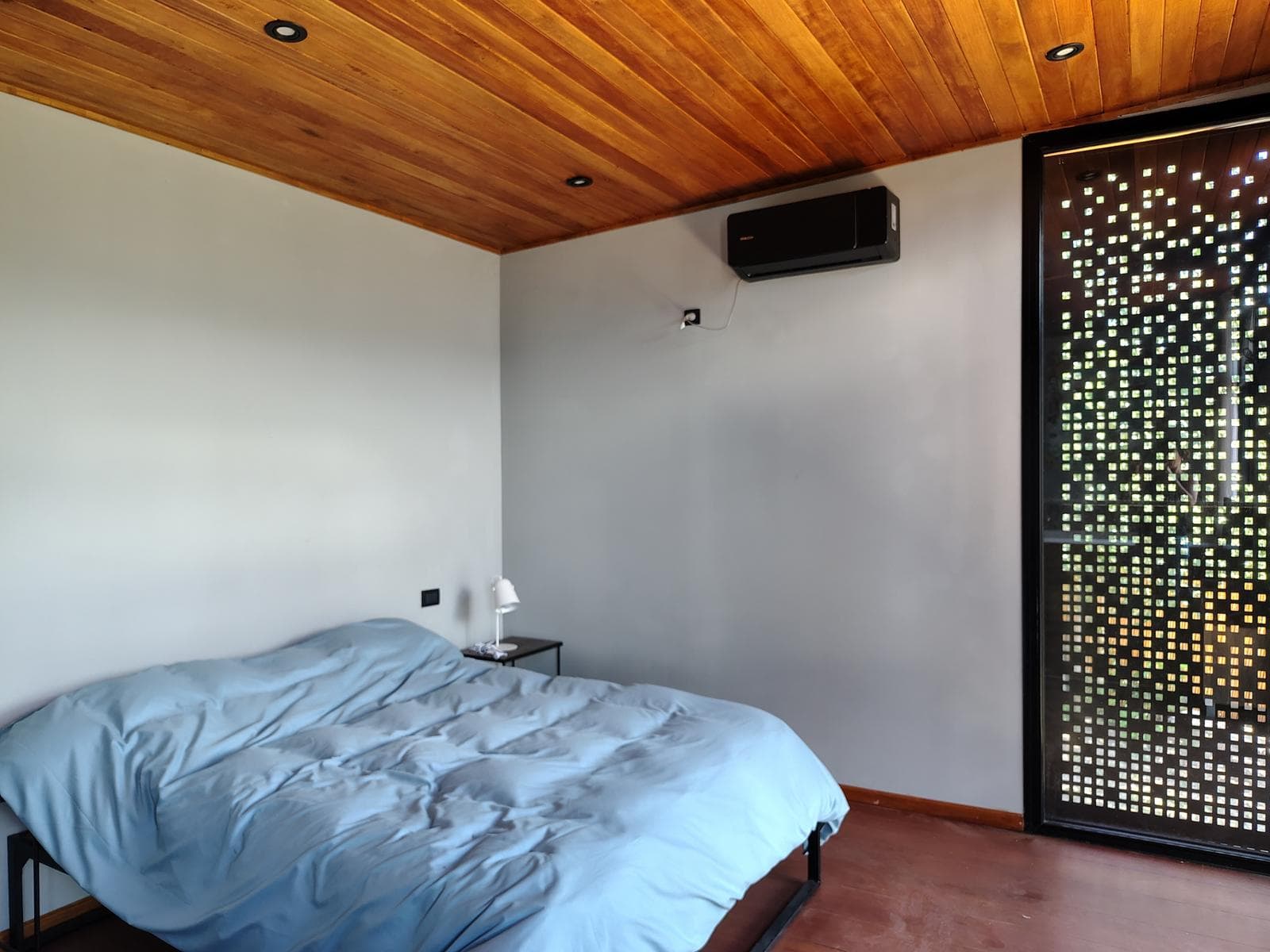 Modern House for Sale with Pool and Panoramic Views of the Mountains, Exclusive Setting | Villa de Las Rosas