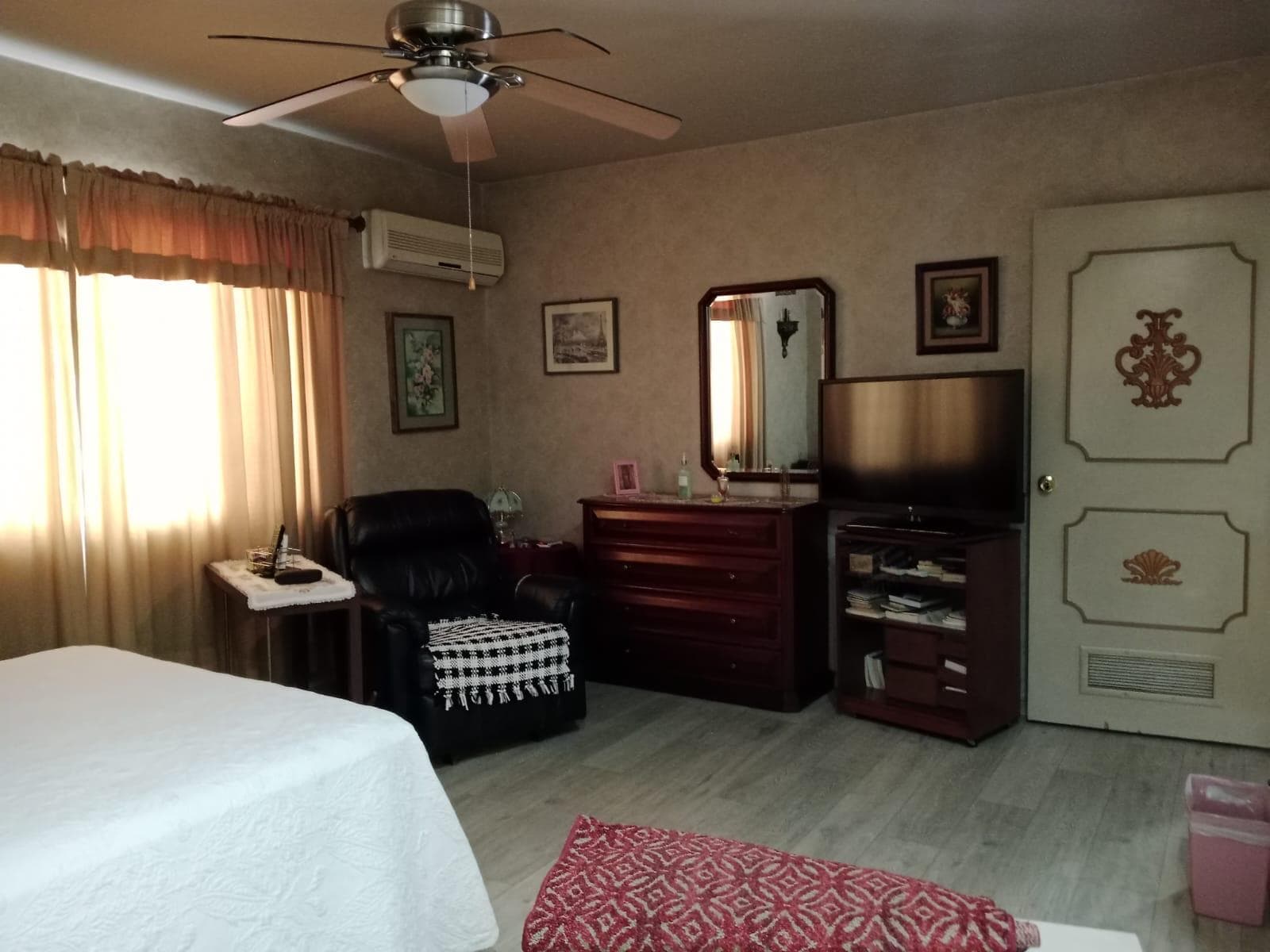 HOUSE FOR SALE IN CUMBRES, FIRST SECTOR