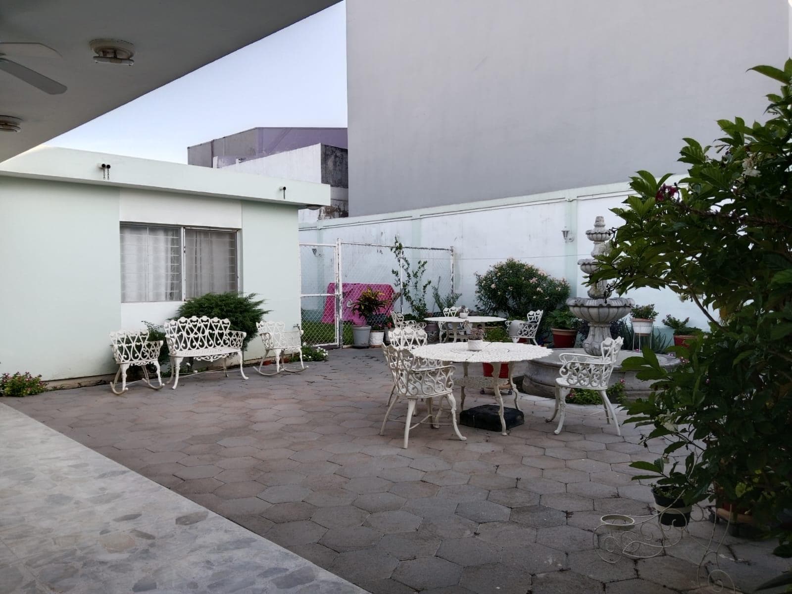 HOUSE FOR SALE IN CUMBRES, FIRST SECTOR