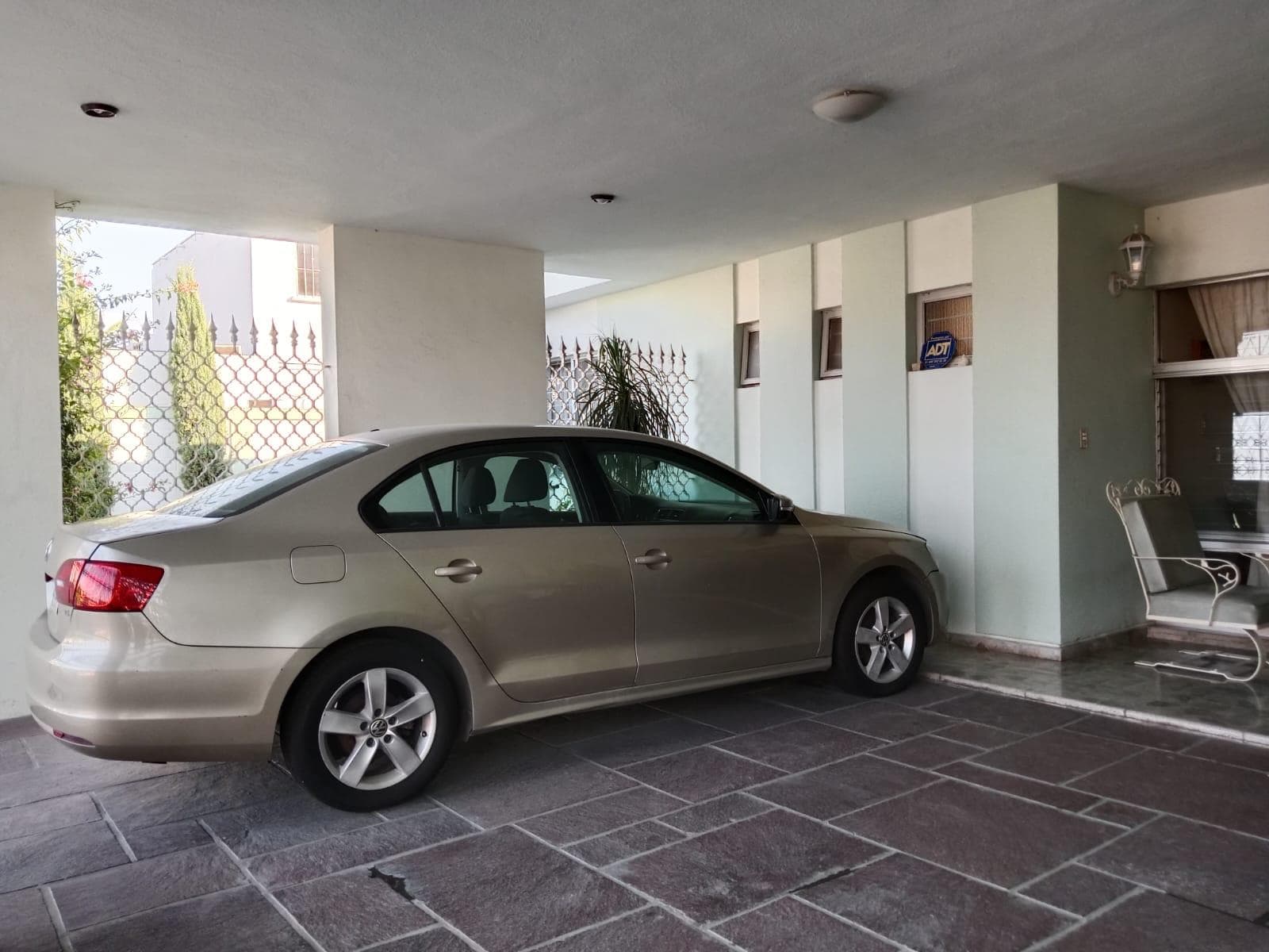 HOUSE FOR SALE IN CUMBRES, FIRST SECTOR