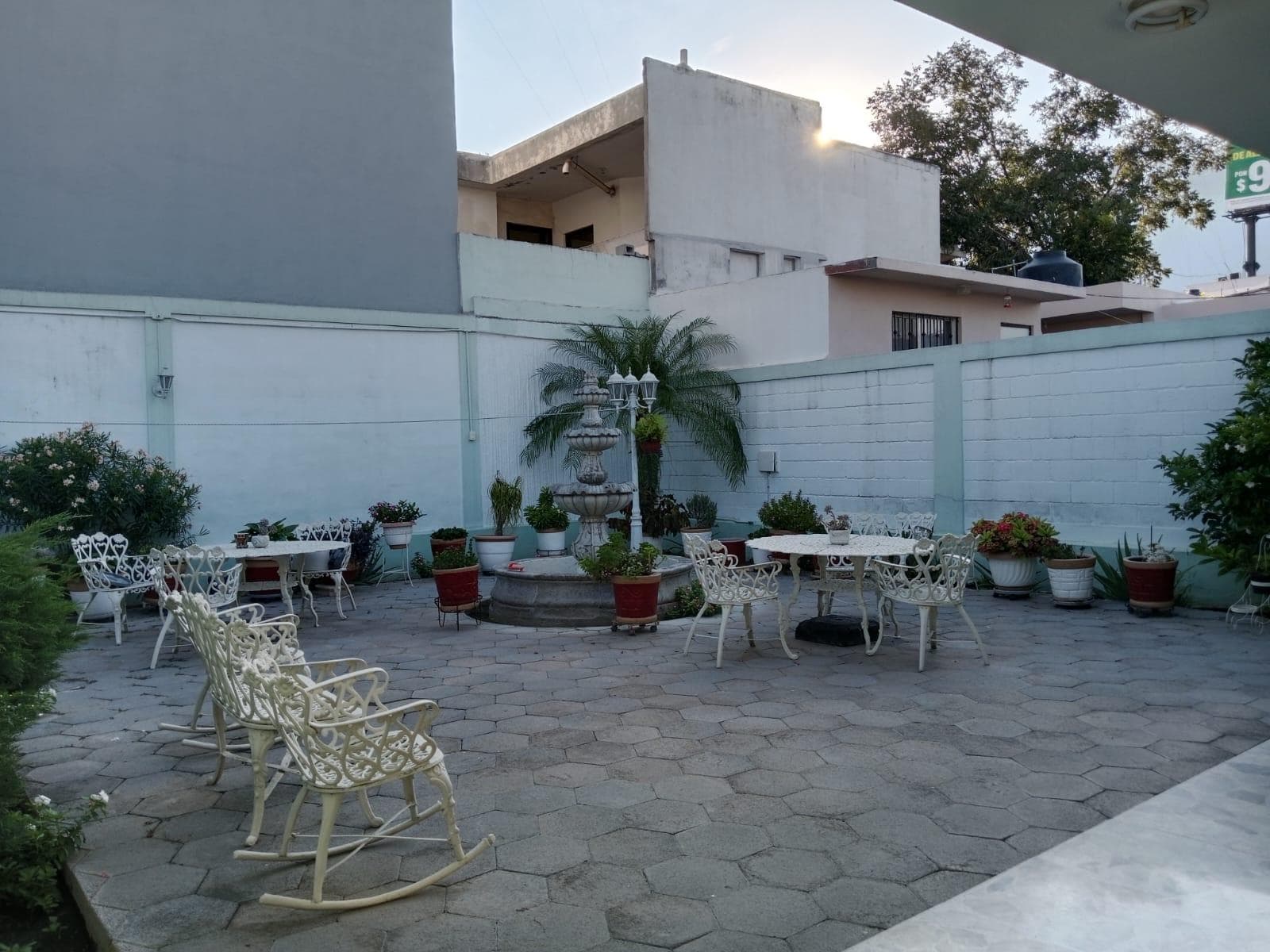 HOUSE FOR SALE IN CUMBRES, FIRST SECTOR