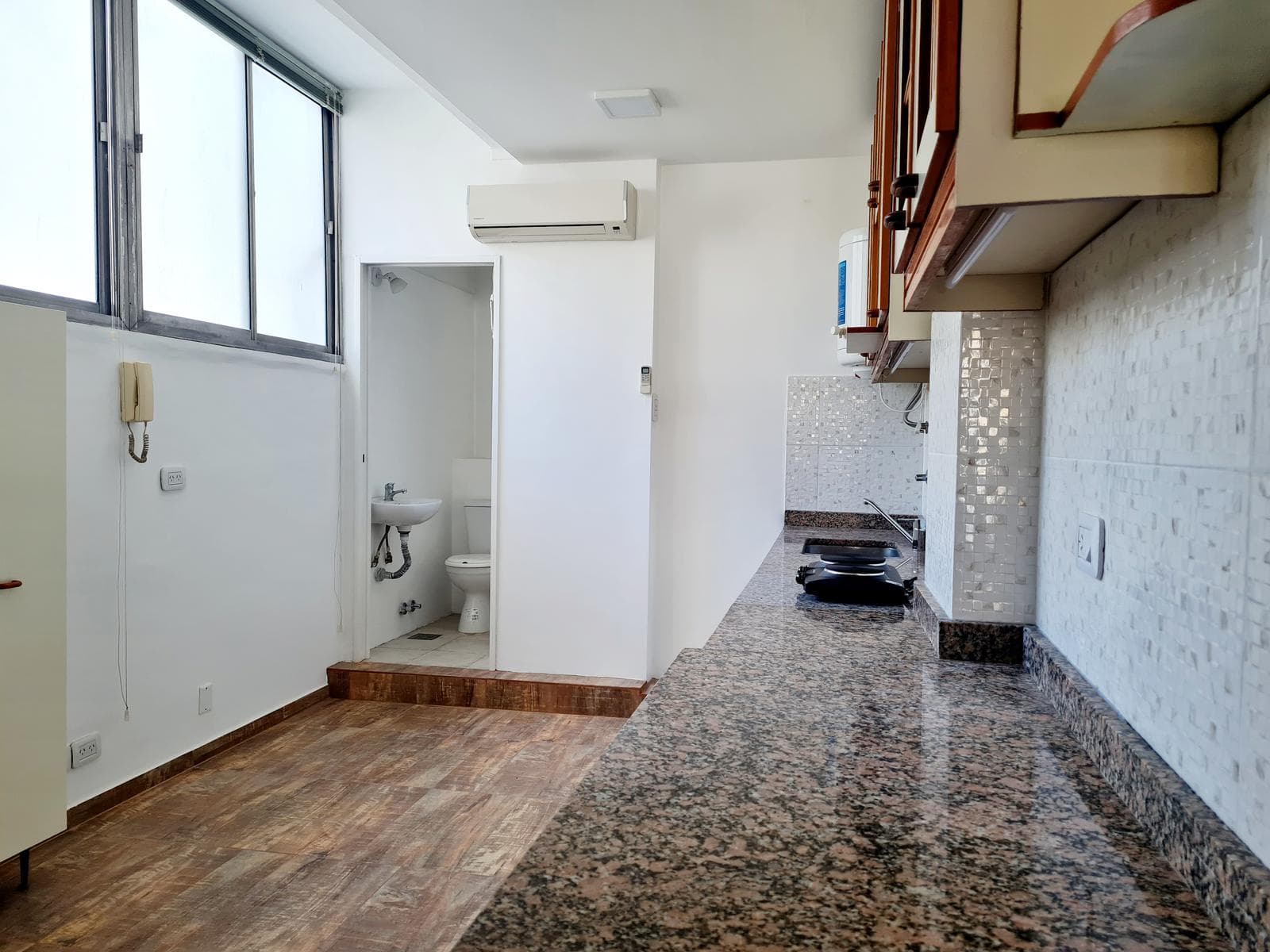 Departamento de 3 Ambientes en Venta - Balcón - Tribunales